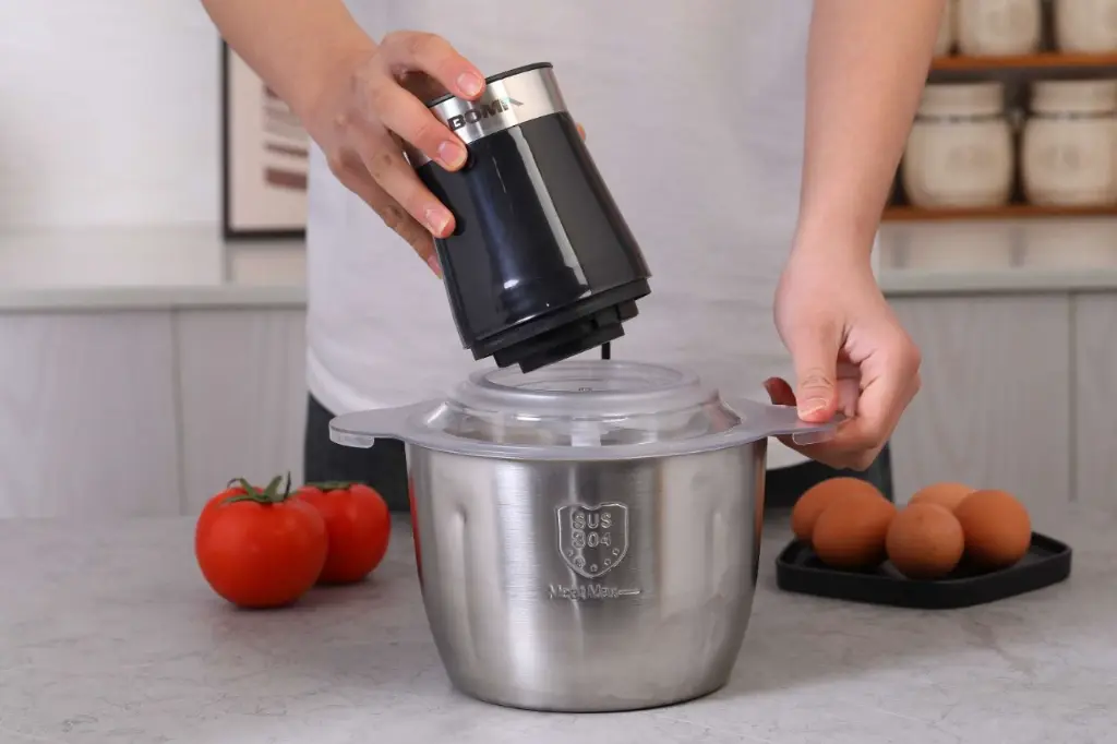 "BW5592[BM-7008] - BOMA Meat Grinder Stainless steel 3L,300W"